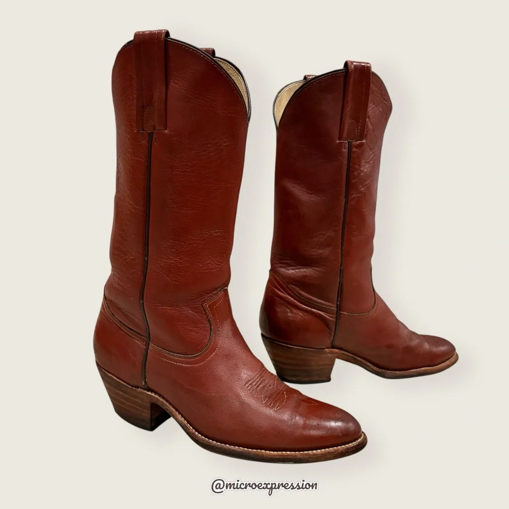 VINTAGE 1970s Frye Brown Genuine Leather Pull On Western Cottagecore Cowboy Boot